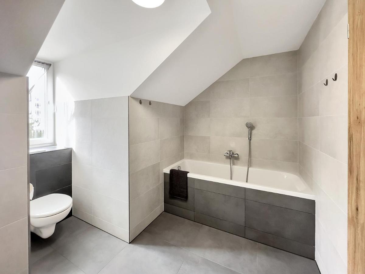 Apartment Katrin 2 การ์โลวีวารี ภายนอก รูปภาพ